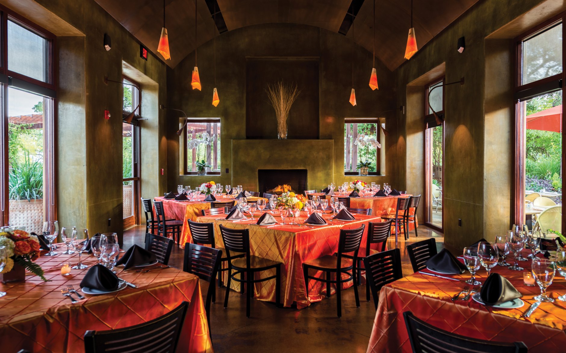 Restaurant With Party Rooms in San Antonio 1604 Private Dining